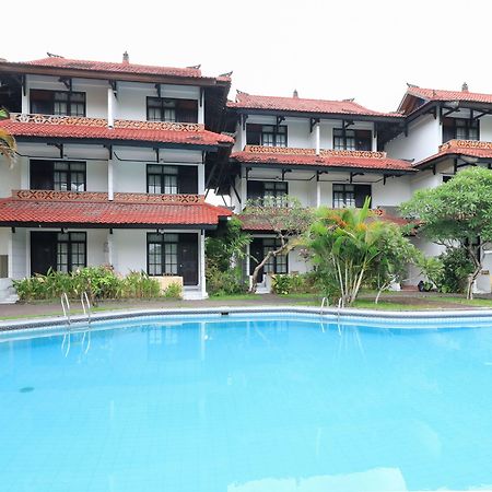 Hotel Oranjje Denpasar Eksteriør billede