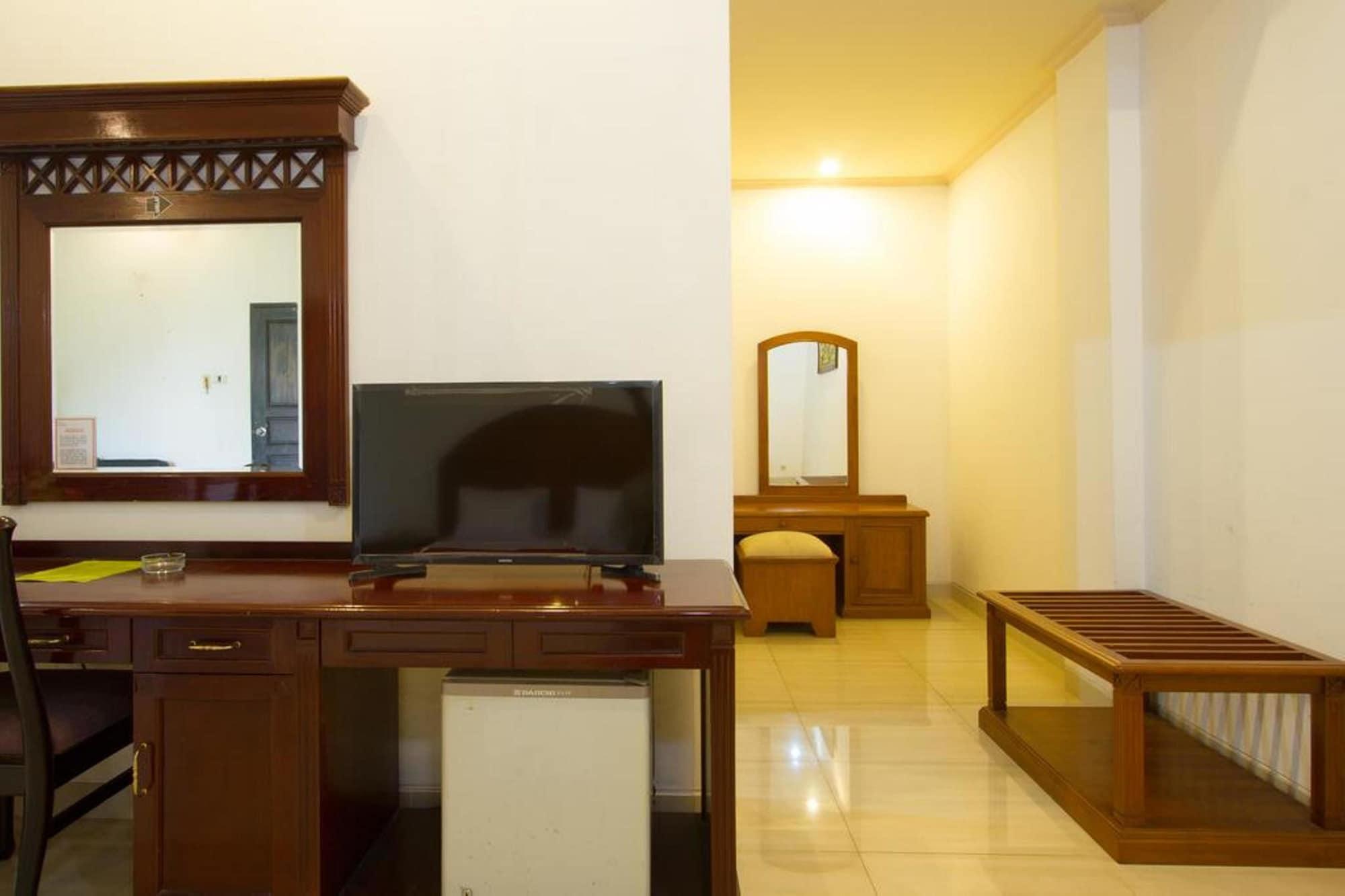 Hotel Oranjje Denpasar Eksteriør billede