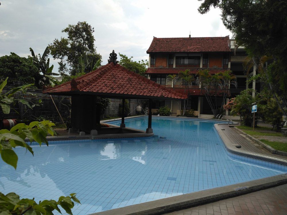 Hotel Oranjje Denpasar Eksteriør billede