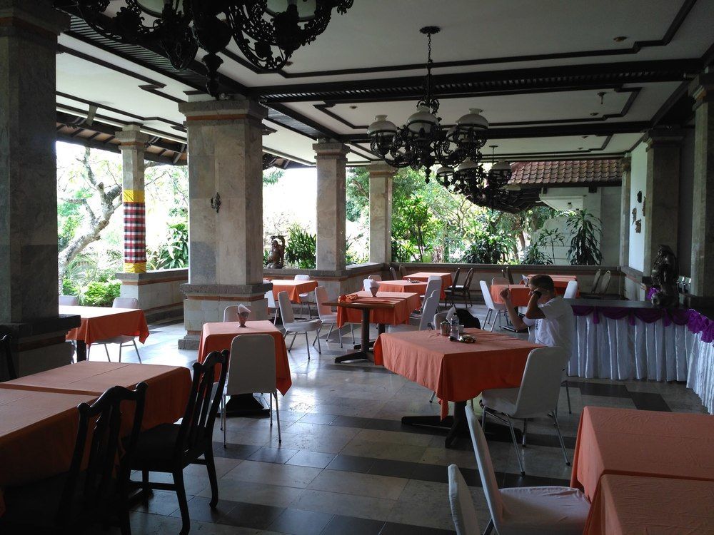 Hotel Oranjje Denpasar Eksteriør billede